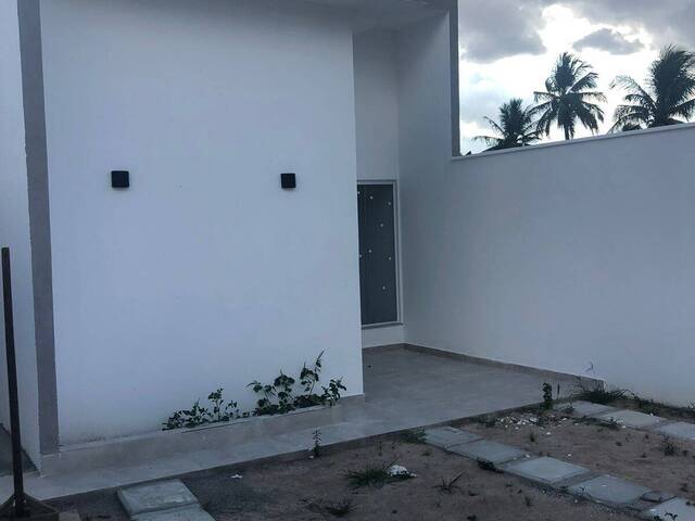 Casa para Venda em Feira de Santana - 2