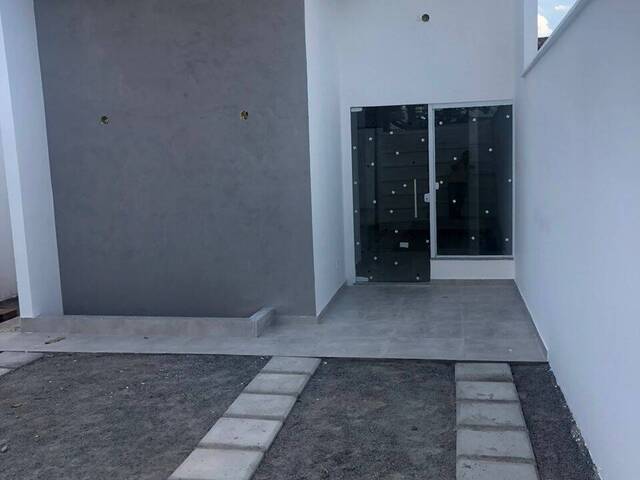 Casa para Venda em Feira de Santana - 3