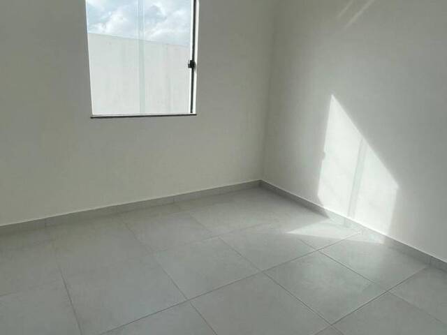Casa para Venda em Feira de Santana - 3