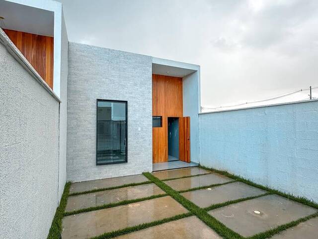Casa para Venda em Feira de Santana - 3