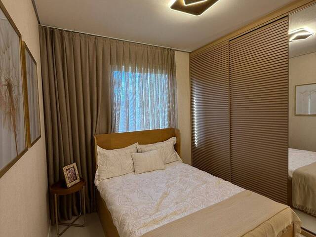 Apartamento para Venda em Feira de Santana - 5