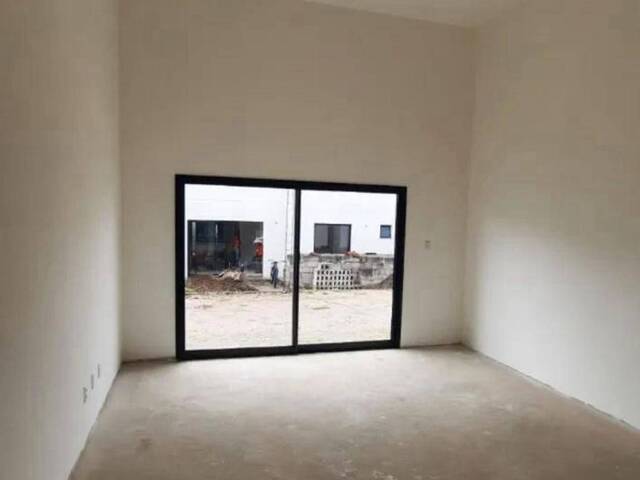 #25 - Casa para Venda em Feira de Santana - BA - 3