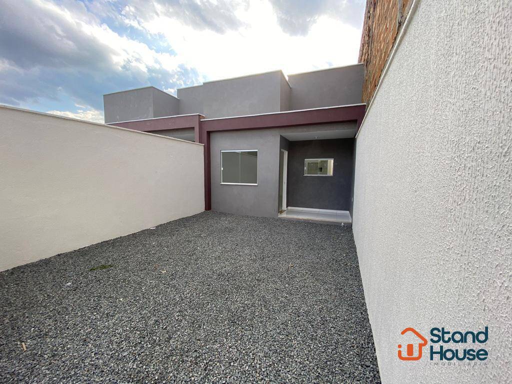 Casa de 2/4 sendo uma suite pronta para morar - Bairro Gabriela