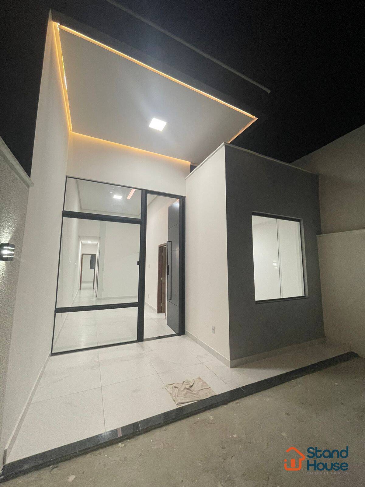Excelente Oportunidade - Casa de 3/4 sendo um com suíte no bairro Papagaio